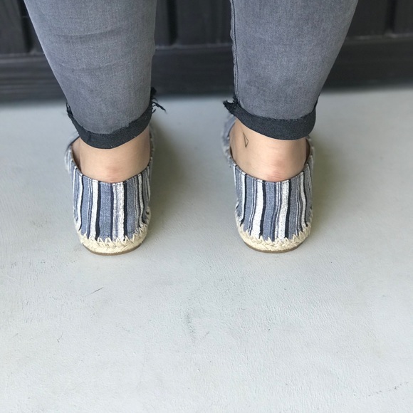 Nautical Stripped Pointy Toe Espadrille Loafer - Picture 7 of 7